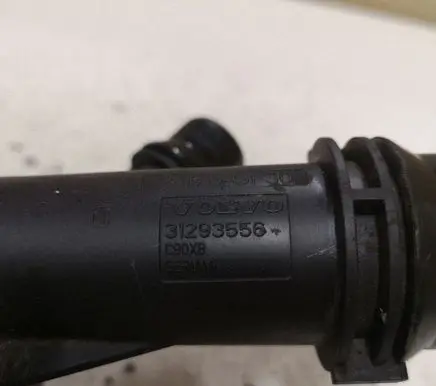 Volvo XC60 Thermostat/thermostat housing 31293556