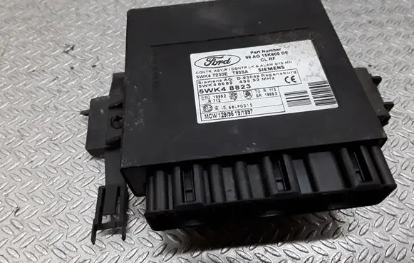 Ford Focus Comfort/convenience module 98AG15K600DE 5WK48823