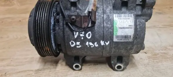 Volvo V70 Air conditioning (A/C) compressor (pump) 30742206