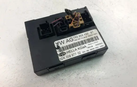 Volkswagen Golf VI Other control units/modules 1K0959433BT