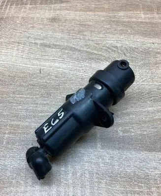 BMW 7 E65 E66 Windshield washer spray nozzle 7001949