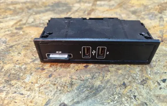 USB socket connector