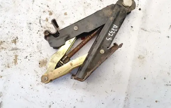Volkswagen PASSAT B3 Lift Jack 