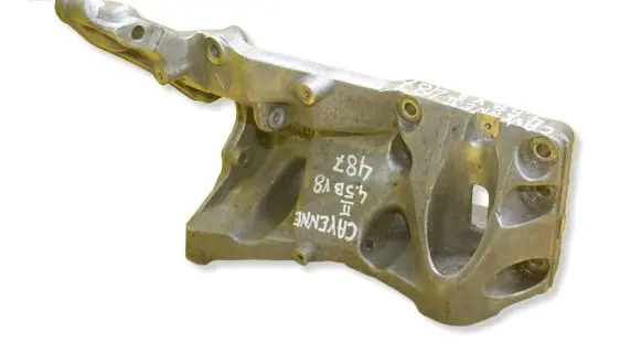 Porsche Cayenne (92A) Engine mounting bracket 9481022135R