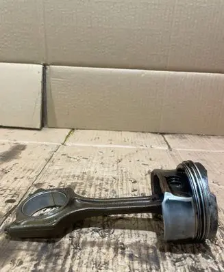 Peugeot 308 Piston with connecting rod 77L54
