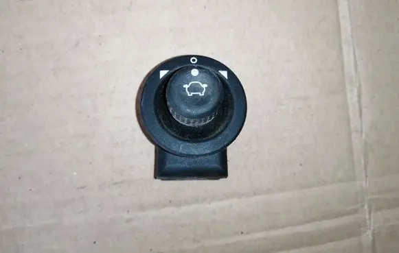 Ford Mondeo MK II Wing mirror switch 93BG17B676BA