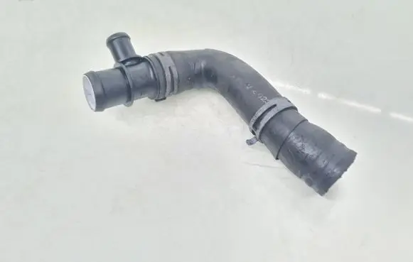 Skoda Superb B6 (3T) Engine coolant pipe/hose N906929
