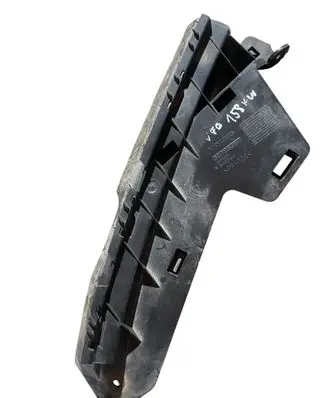 Volvo XC70 Front bumper mounting bracket 30796387
