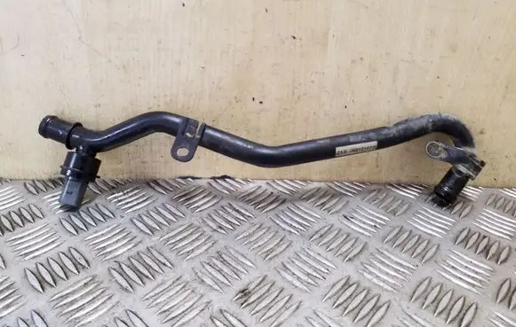 Volkswagen Tiguan Engine coolant pipe/hose 5N0121065 5N0121070L