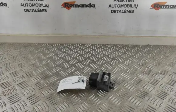 Renault Trafic II (X83) Coolant fan relay 