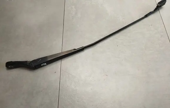 Peugeot 3008 I Front wiper blade arm 9683098980