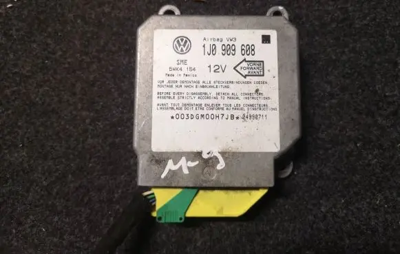 Skoda Octavia Mk1 (1U) Airbag control unit/module 1J0909608 04990711 5WK4154
