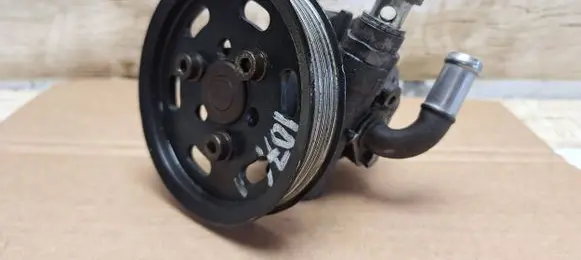 Skoda Superb B5 (3U) Power steering pump 3D0145177 038145255D