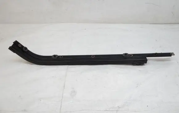 Peugeot Rifter Sliding door bottom rail 