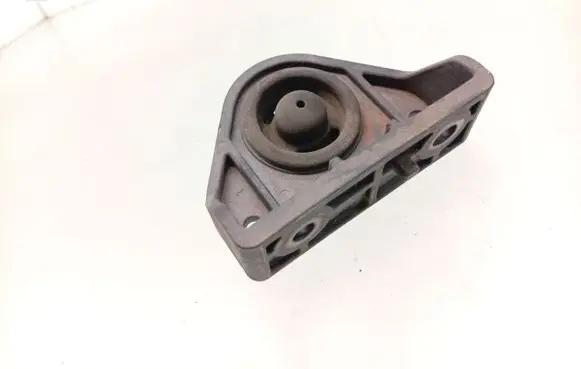 KIA Sportage Radiator support slam panel bracket DM381