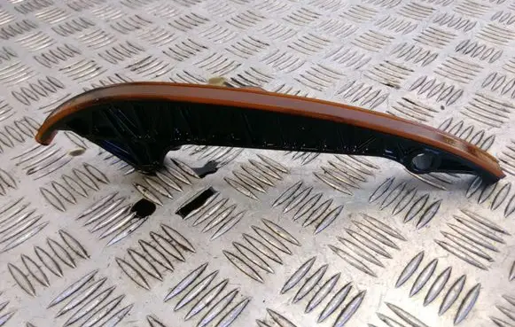 Volkswagen Golf VII Slide rail for timing chain 06H109