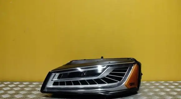 Audi A8 S8 D4 4H Headlight/headlamp 4H0941773 1767