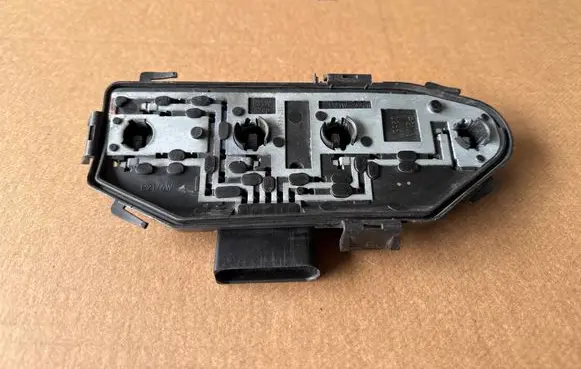 Volkswagen Transporter - Caravelle T5 Tail light bulb cover holder 7H0945257A 157993