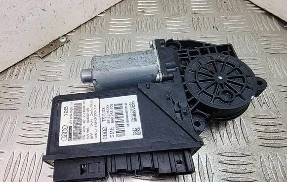 Audi A8 S8 D3 4E Front door window regulator motor 4E1959802B 998266108