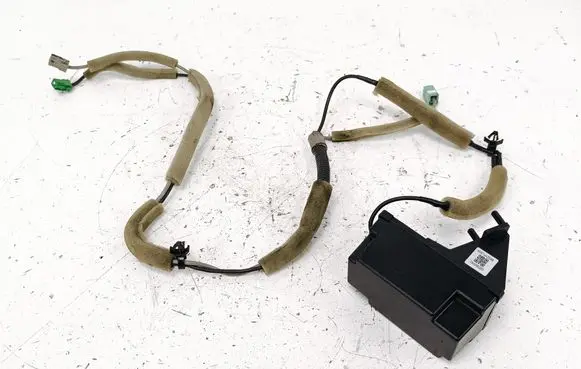 Subaru Impreza V Aerial antenna amplifier 86321FL60A