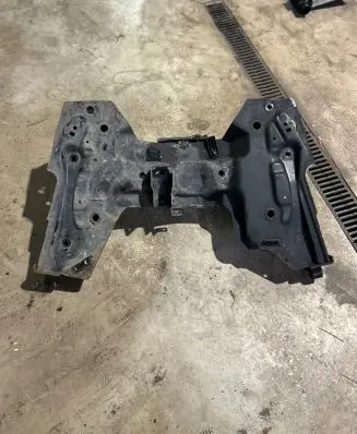 Opel Crossland X Front subframe 9809352680