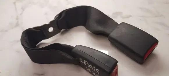 Lexus IS 200-300 Rear seatbelt buckle 060203AFOP