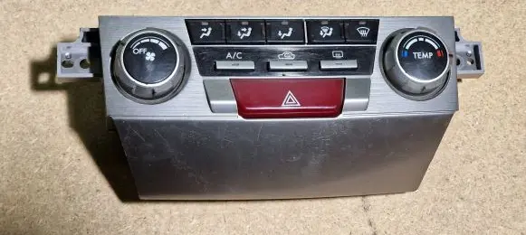Subaru Outback Climate control unit 72311AJ08A MK2370800