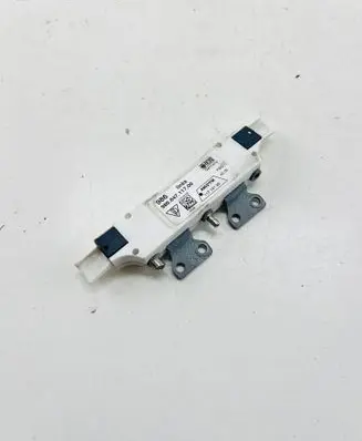Porsche Boxster 986 Aerial antenna amplifier 98664711700 11714100