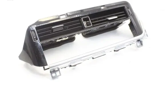 Nissan Qashqai J12 Dashboard air vent grill cover trim 687506UA0A 687516UA0A