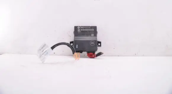 Audi Q3 8U Gateway control module 8U0907468J