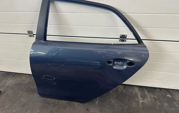 KIA Picanto Rear door