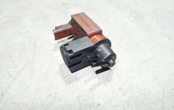Volvo C30 Turbo solenoid valve 6G9Q9E882CA