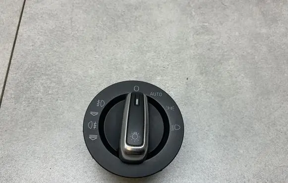 Audi Q7 4L Light switch