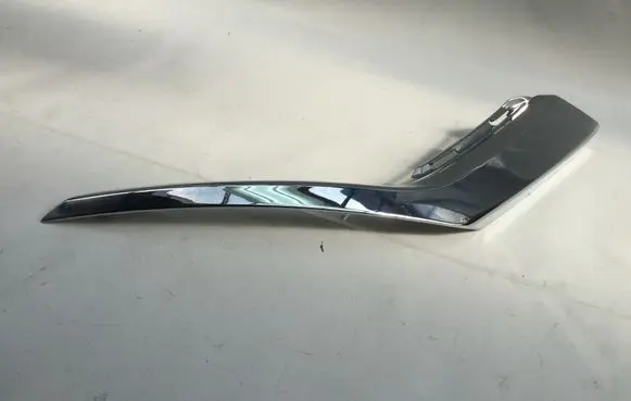 Mitsubishi Outlander Front bumper splitter molding 6407A144