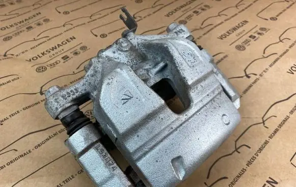 Volkswagen Multivan T6 Front brake caliper 7LA615105C