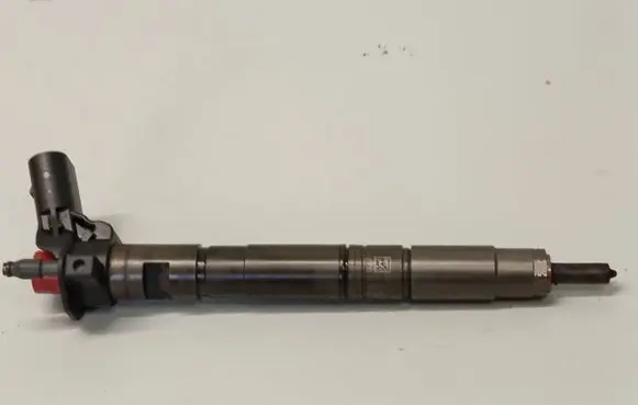 Volkswagen Tiguan Fuel injector 03L130277 0445116030