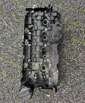 BMW 1 F40 Rocker cam cover 27072018200 4545431 H7104M7