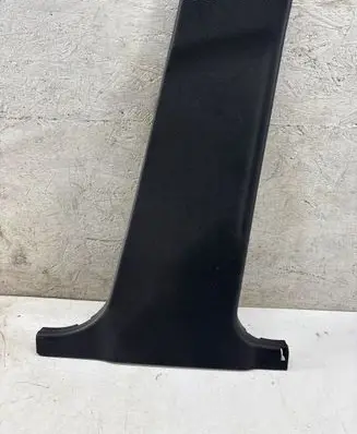Mercedes-Benz C W204 (B) pillar trim (bottom) A2046900425