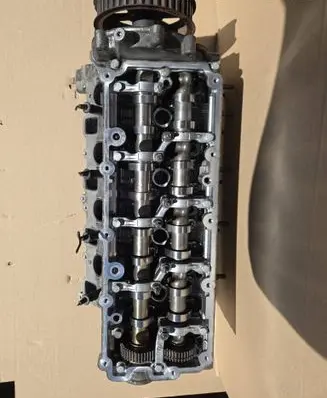 Volkswagen Touareg II Engine head 1057353BG