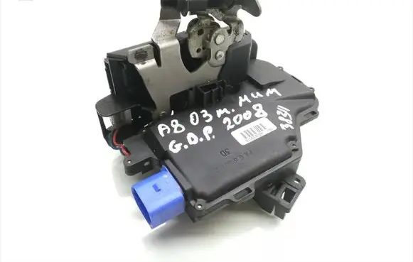 Audi A8 S8 D3 4E Rear door lock 4E0839016