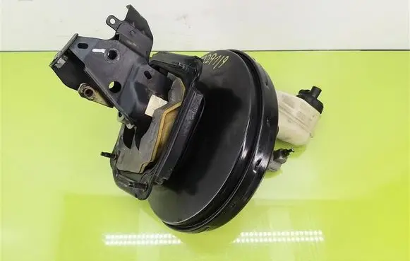 Renault Scenic I Brake booster 7700428596