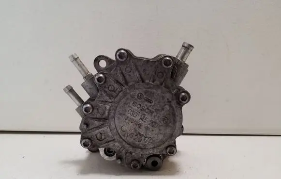 Audi A6 S6 C6 4F Vacuum pump 03G145209C