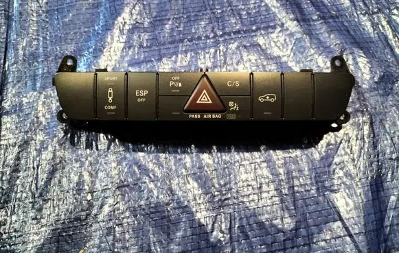 Mercedes-Benz R W251 Hazard light switch A2518700310