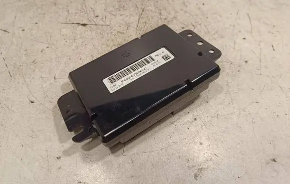 Jeep Grand Cherokee Air conditioner control unit module P68247686AC