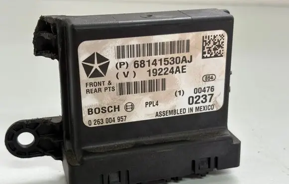 Dodge RAM 1500 DS Parking PDC control unit/module 68141530AJ