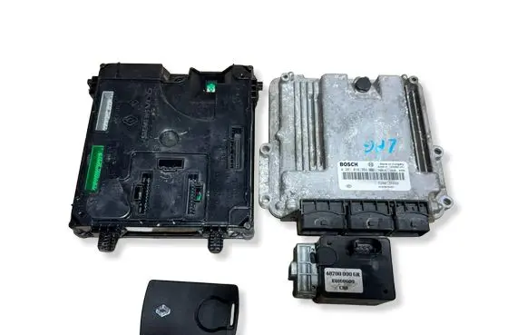 Renault Laguna III Engine ECU kit and lock set 0281014354 8200726880 8200848407