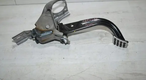 KIA Rio Brake pedal QJ3A0020