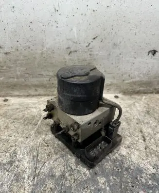 Volkswagen PASSAT B4 ABS Pump 3A0907379 10020400174