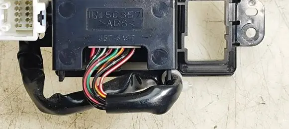 Subaru Legacy Hand parking brake switch 15C357 3573A97