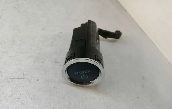 Toyota RAV 4 (XA40) Engine start stop button switch H12581